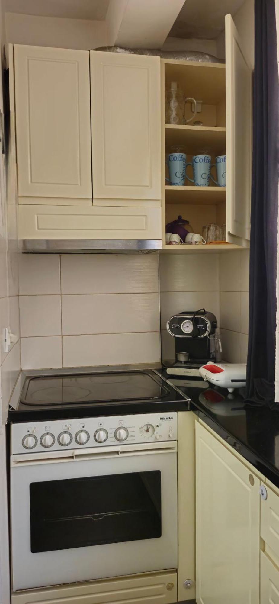 Apartment Tulips Apartment-free Parking Tirana